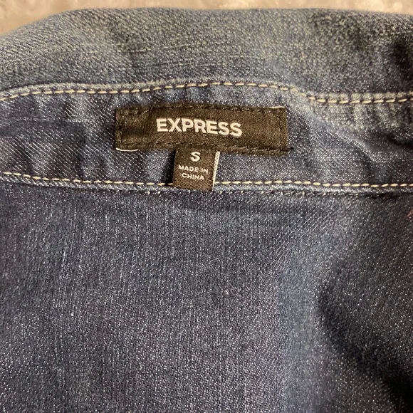 Express distressed denim button down- size small - Picture 4 of 9